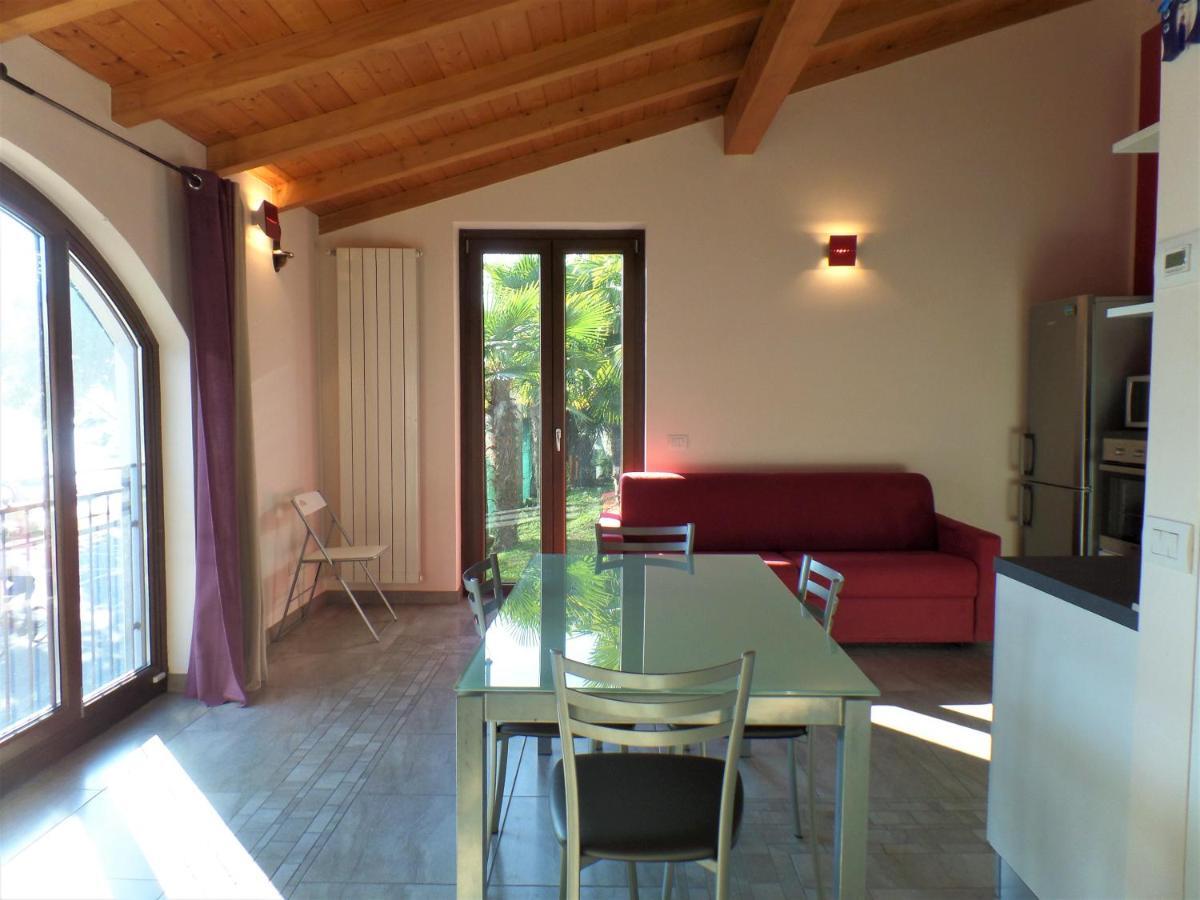 Casa Miralago Villa Lesa Bagian luar foto